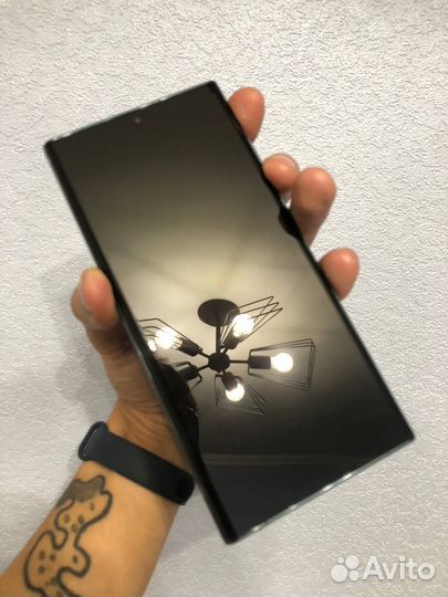 Samsung Galaxy S22 Ultra 12/256gb S908E/DS