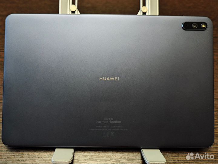 Планшет huawei MatePad 4+64GB LTE (BAH3-L09)