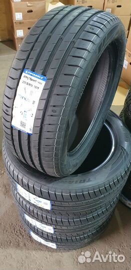 Triangle EffeXSport TH202 235/40 R19 96Y