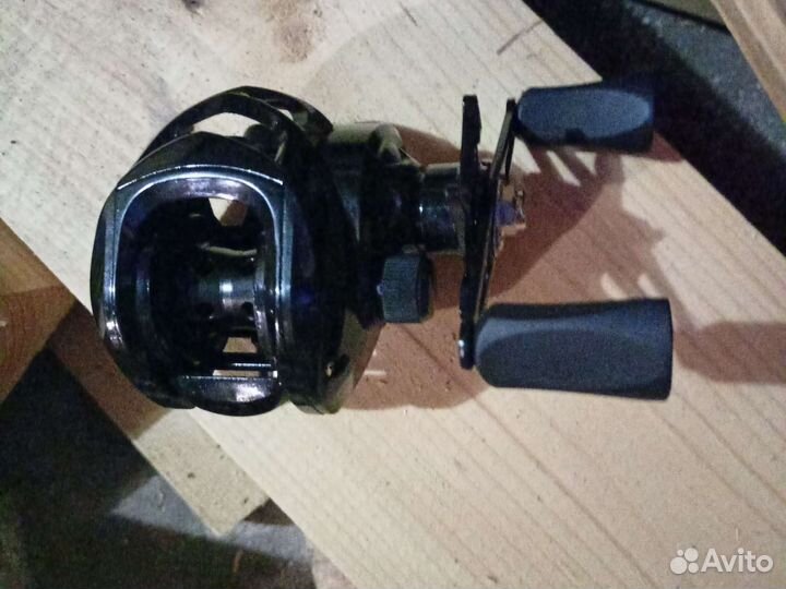 Катушка рыболовная