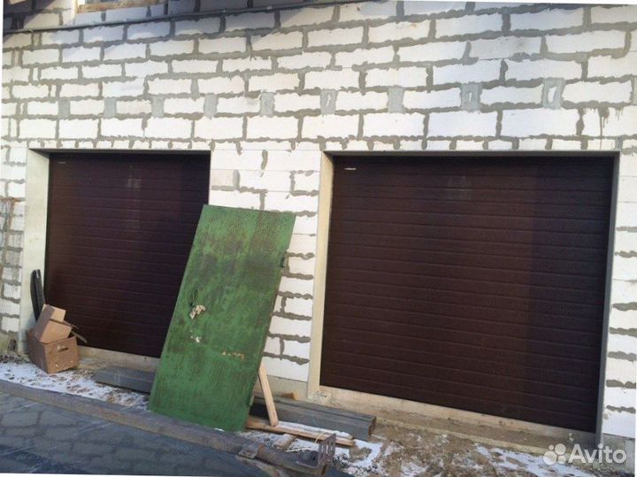 Секционные ворота