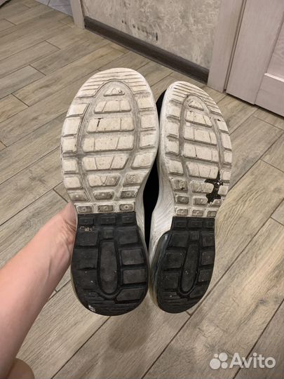 Кроссовки на мальчика