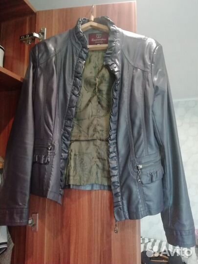 Продам куртки