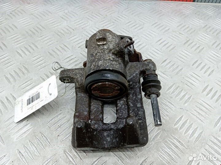 Суппорт задний правый для Audi A6 C5 8E0615424