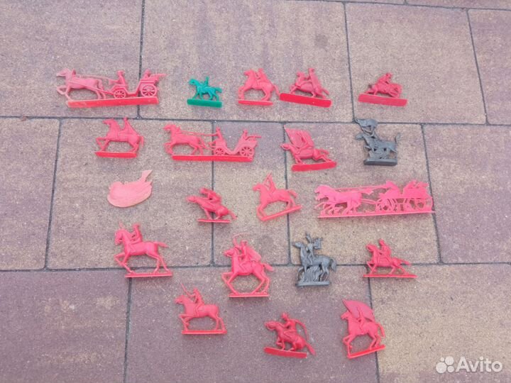 Игрушки СССР солдатики