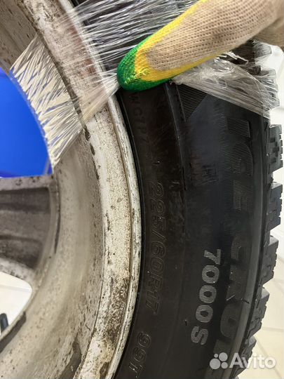 Колеса в сборе r17 зимние 225/60 R 17