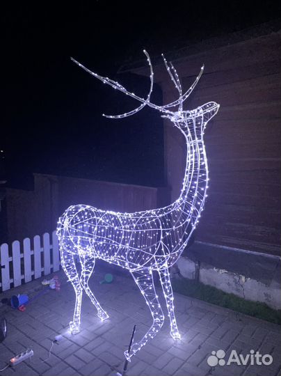 Светодиодный олень