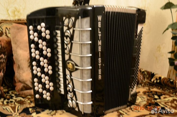 Баян Weltmeister Grandina