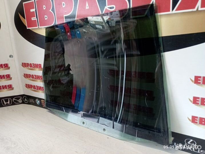 Стекло двери заднее левое Audi A3 8L 2001