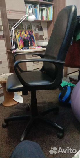 Кресло офисное