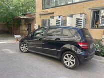 Mercedes-Benz B-класс 2.0 CVT, 2009, 377 000 км, с пробегом, цена 950 000 руб.