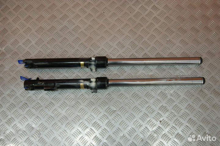 Перья вилки Honda VT250Z, MC08E