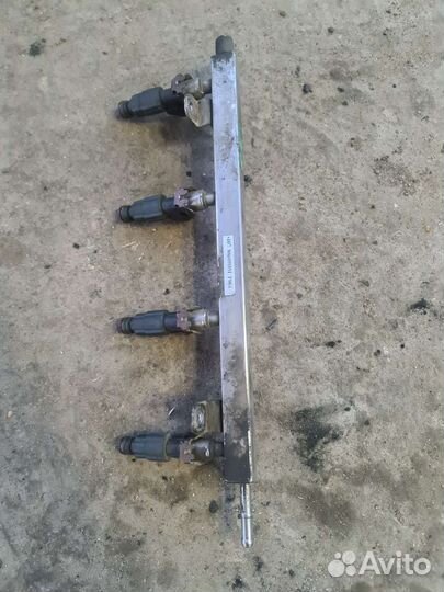 Топливная рампа форсунки Chery fora a21 чери фора