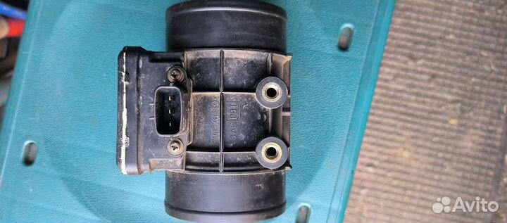 Датчик массового расхода воздуха Suzuki escudo