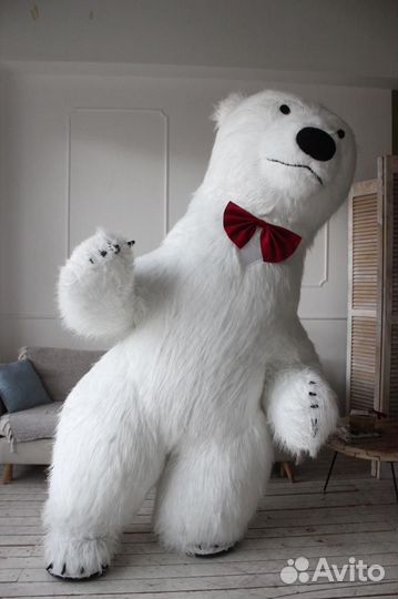 Поздравление от Белого Мишки, ростовая кукла