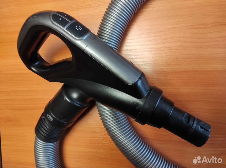 Шланг для пылесоса Samsung. С пультом управления