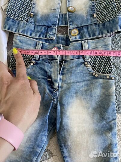 Джинсовый костюм с футболкой для девочки