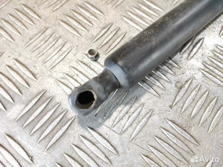 Амортизатор двери багажника Volkswagen Transporter