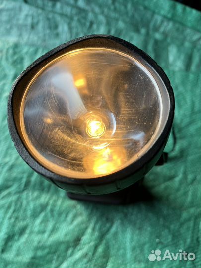 Фонарь аккумуляторный Hitachi UB18D без зу