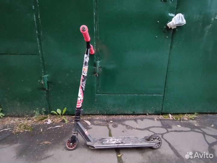 Трюковой самокат