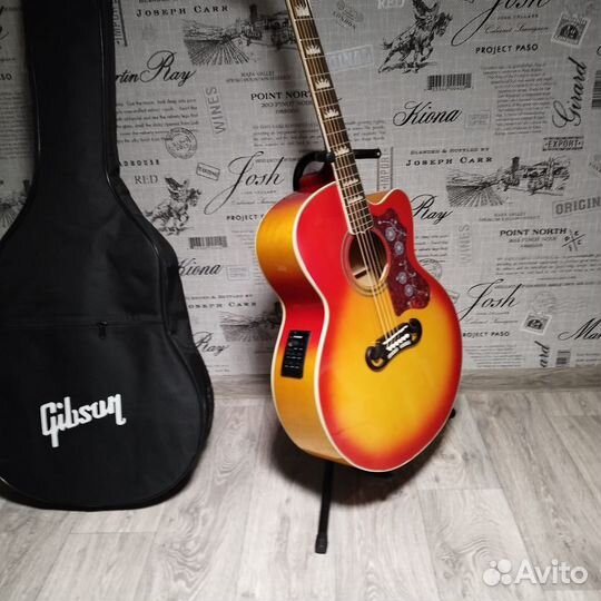 Гитара Gibson J200 Chery электроакустика