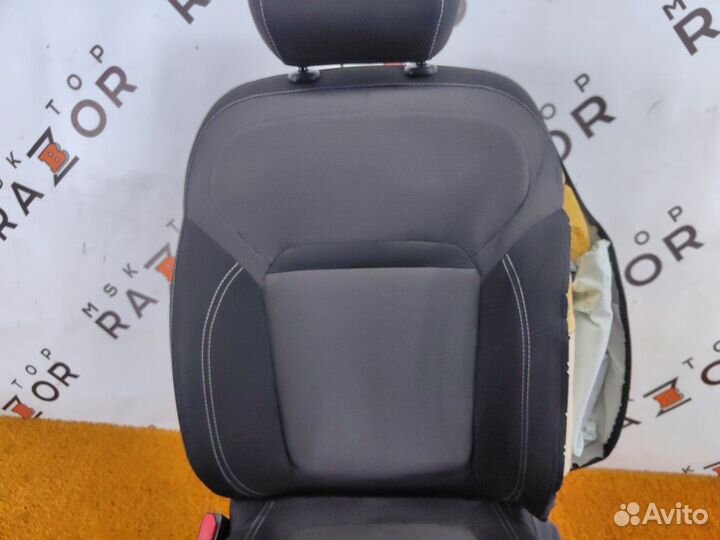 Сиденье переднее левое Renault Duster K9KR858 2021