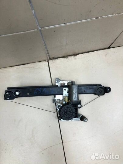 Стеклоподъемник электрический задний левый