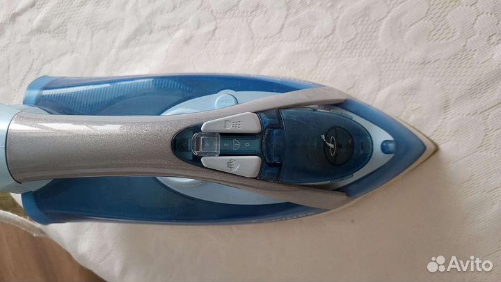 Паровой утюг philips