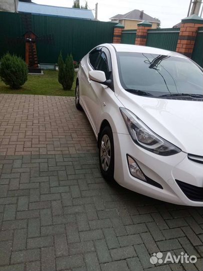 Hyundai Elantra, 2015