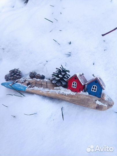 Большой остров снежный новогодний подарок дрифтвуд