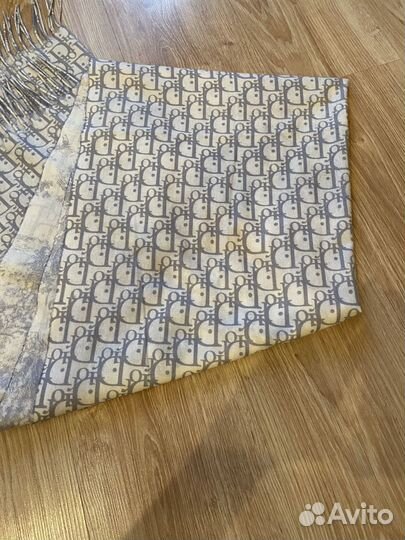 Палантин Dior