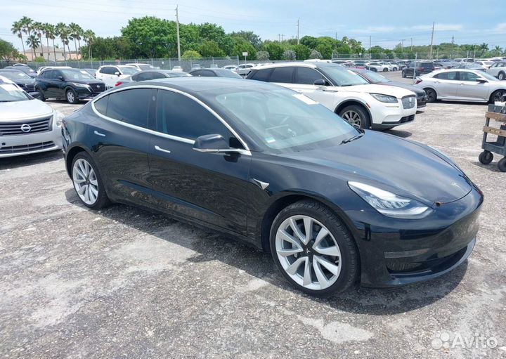 Tesla Model 3 на запчасти