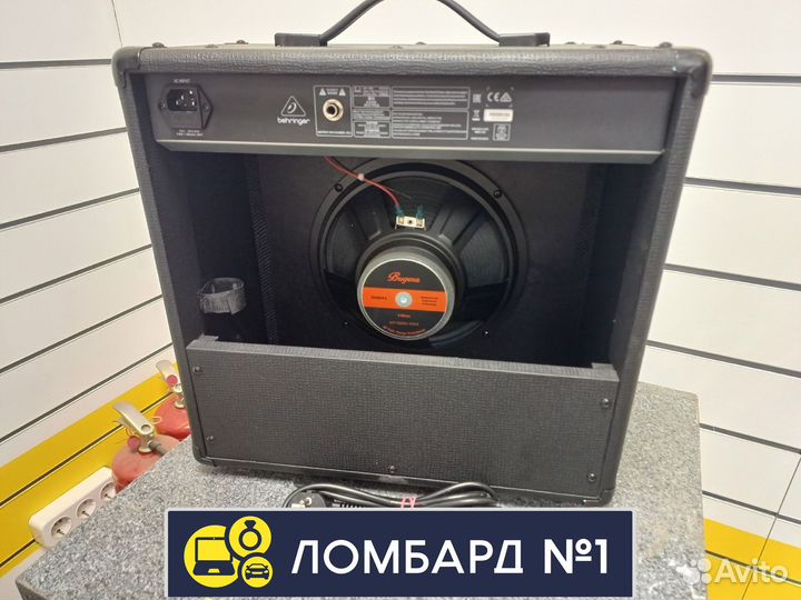 Л.М. Гитарный комбоусилитель Behringer HA-40R