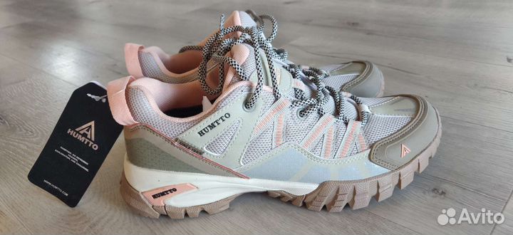 Треккинговые кроссовки женские 40