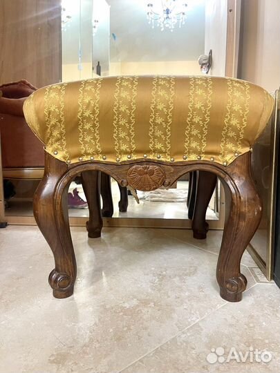 Банкетка винтажная