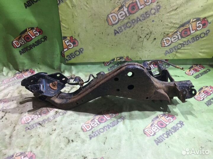 Рычаг задний правый Nissan Qashqai J10