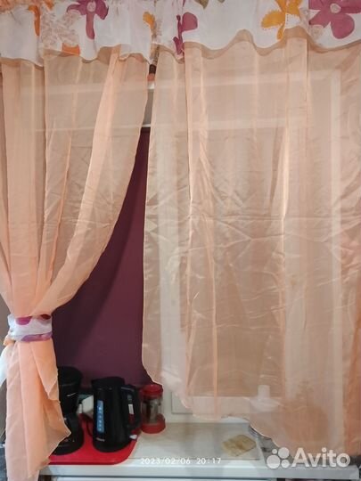 Шторки кухонные. Много