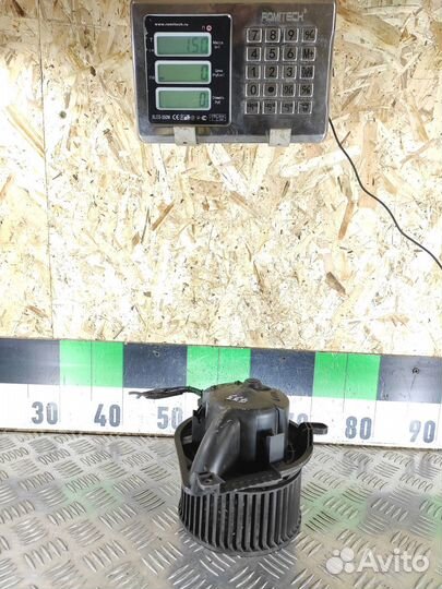 Моторчик отопителя Vito 1996-2003