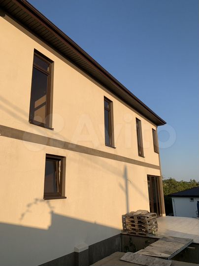 Дом 192 м² на участке 6,5 сот.