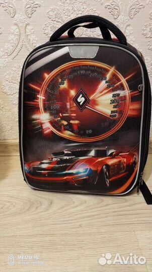 Школьный рюкзак