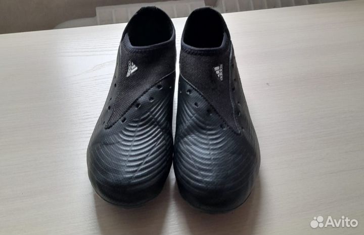 Футбольный буцы размер 35 Adidas