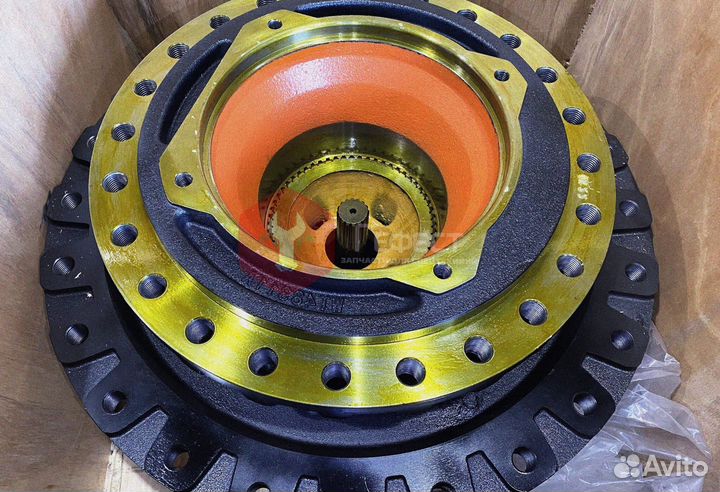 Редуктор хода Hitachi ZX670LC-5G 9202175