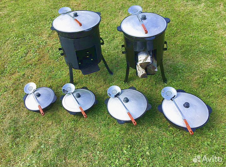 Казан чугунный с печкой, друшлаг и специи