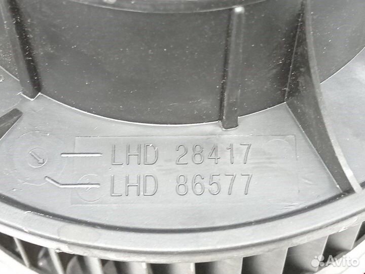 Моторчик печки для Volvo V70 2 28417LDH
