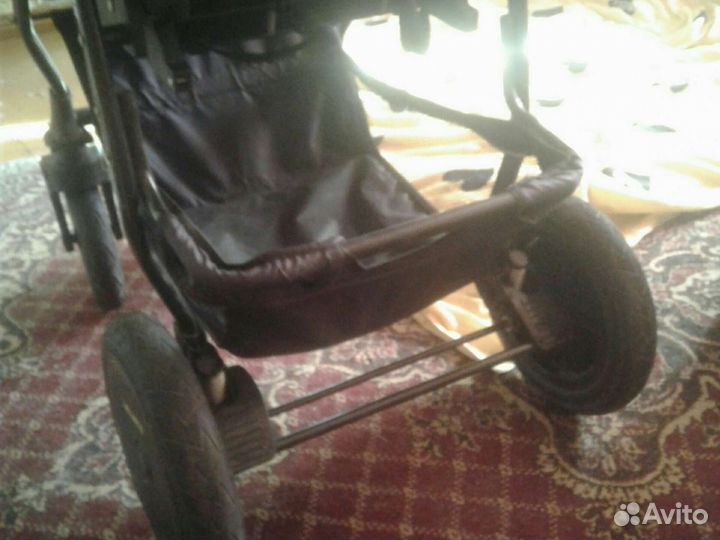 Прогулочная коляска futuro