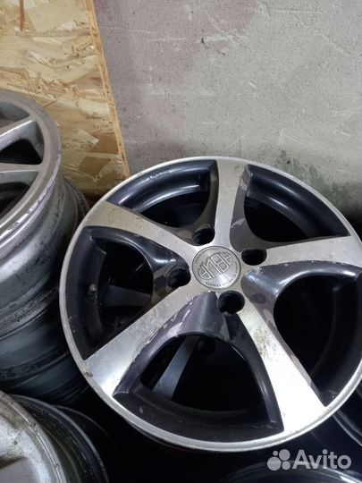 Продам литые диски