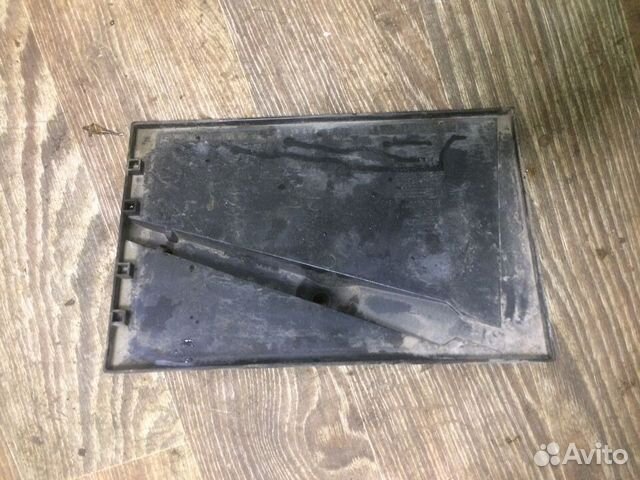 Площадка под акб Sandero, Logan, Duster и др