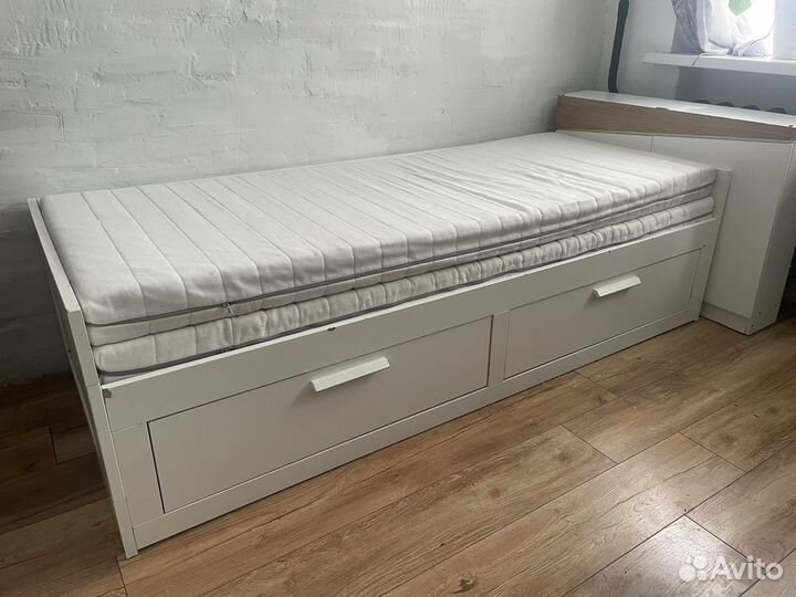 Выдвижная кровать IKEA