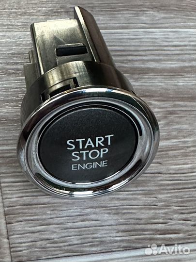 Кнопка запуска Toyota/ Lexus
