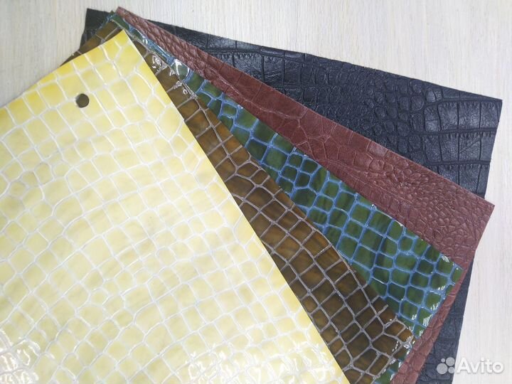 Куски кожи 21 на 25 см